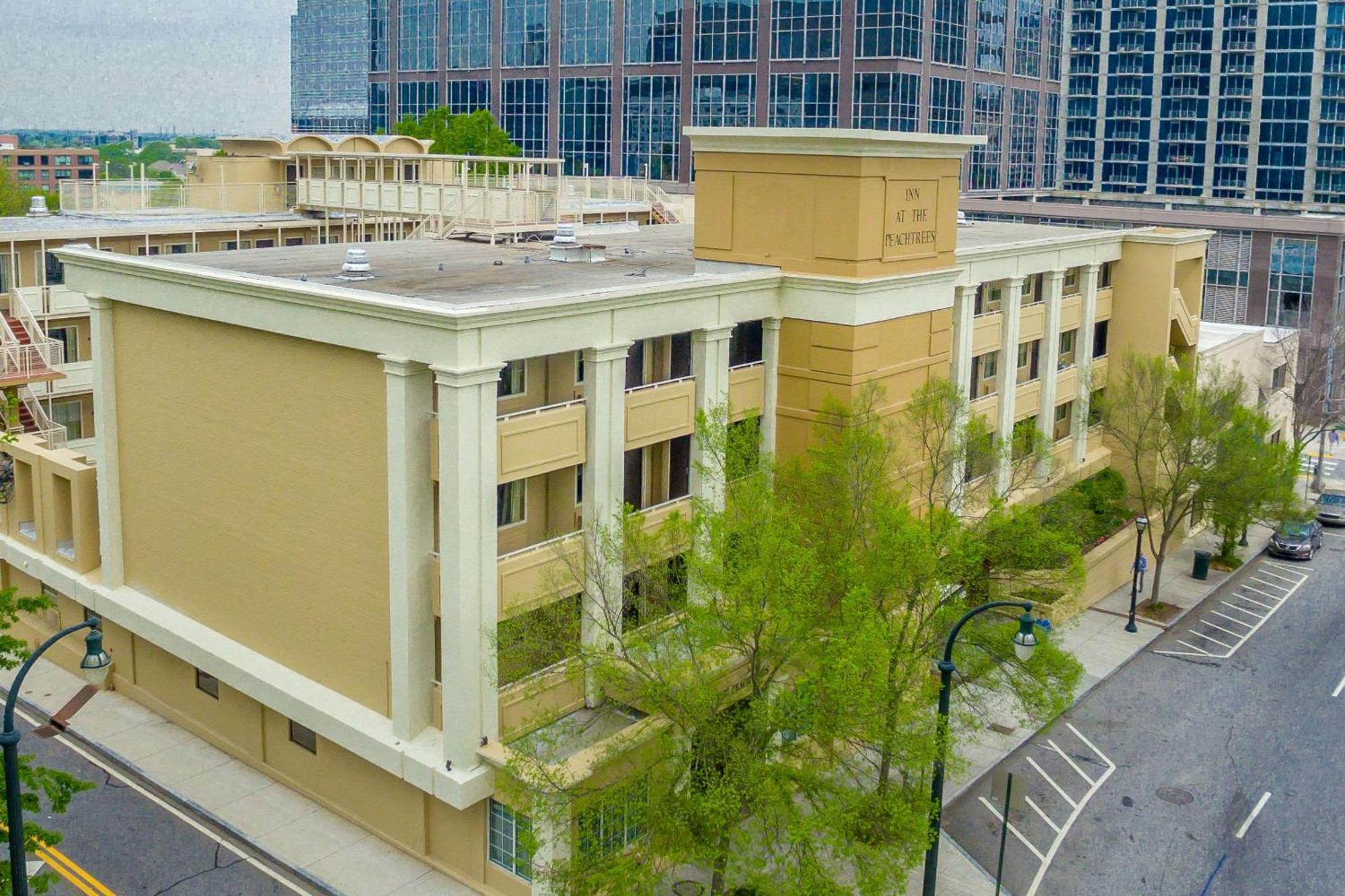 Inn At The Peachtrees, Ascend Hotel Collection Atlanta Exterior photo